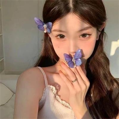 玉女撩春